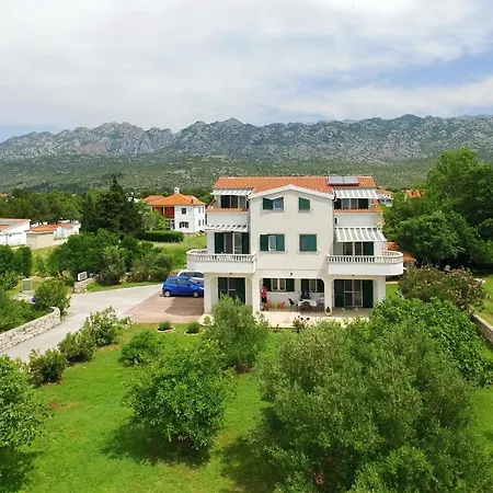 Ana Apartament